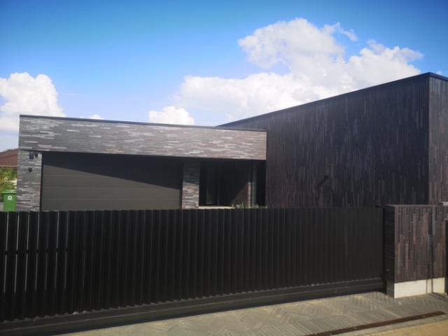 King Klinker ilgos klinkerio plytelės fasadui LF18 Obsidian shadow